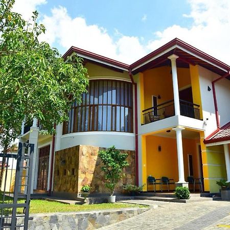 Bigcity Villa - Airport Transit Hotel Katunayaka Εξωτερικό φωτογραφία