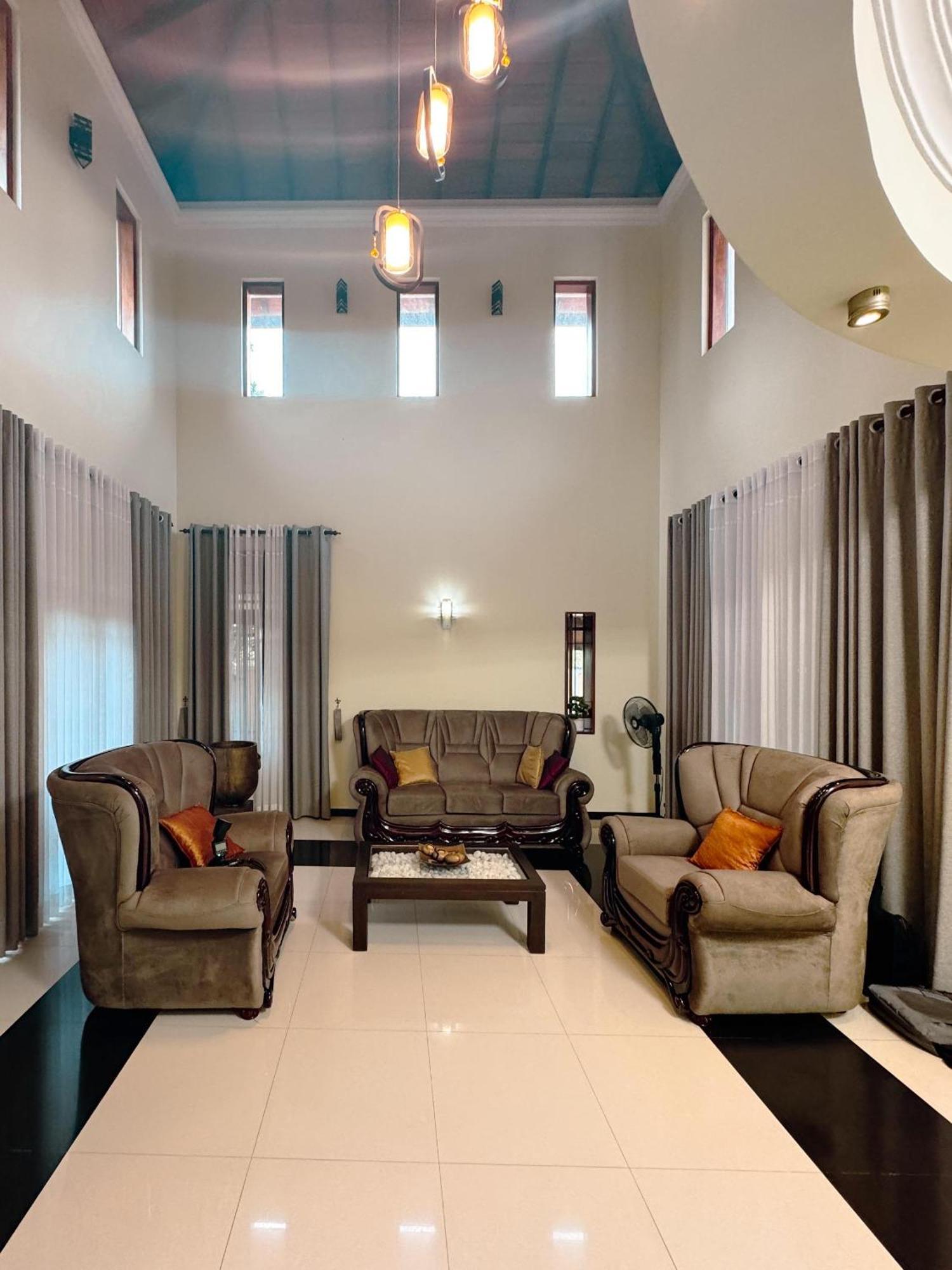 Bigcity Villa - Airport Transit Hotel Katunayaka Εξωτερικό φωτογραφία